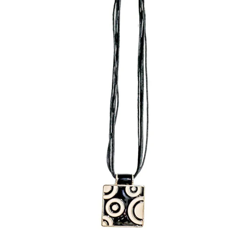 Black White Leather Strap Geometic‎ Square Pendant Necklace Adjustable Length - Picture 3 of 3